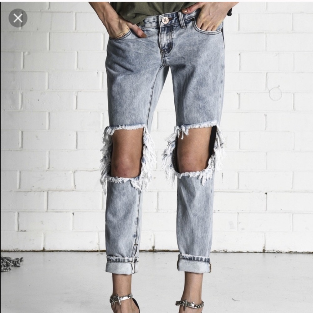 One teaspoon blue malt free birds